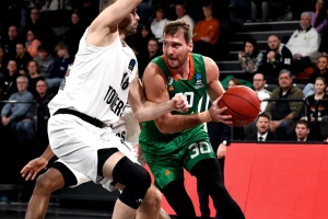 KONAČNO - Cedevita Olimpija posle 16 kola upisala prvi trijumf, i to kakav!